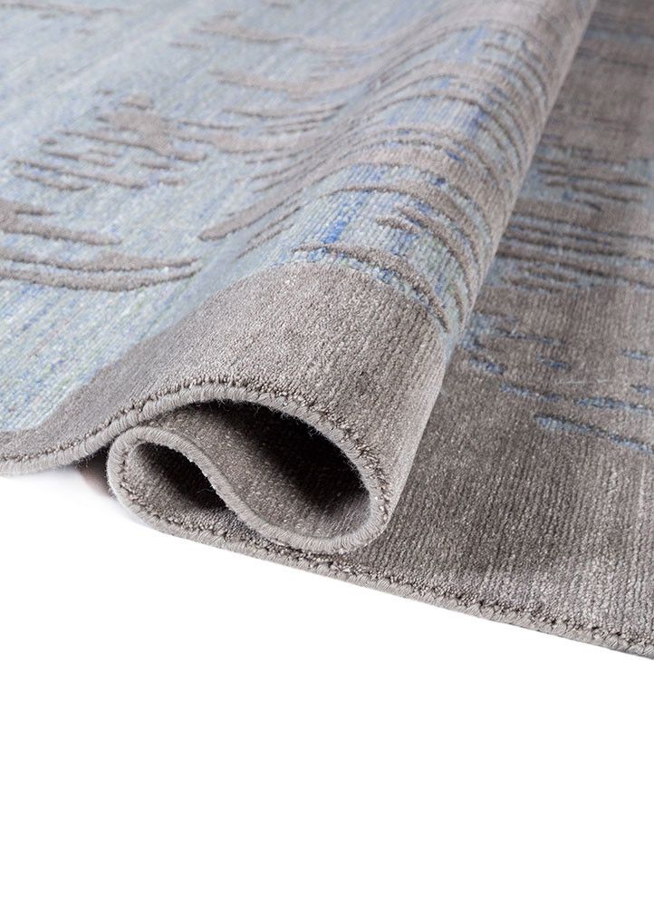 aprezo grey and black nylon hand knotted Rug - FoldShot