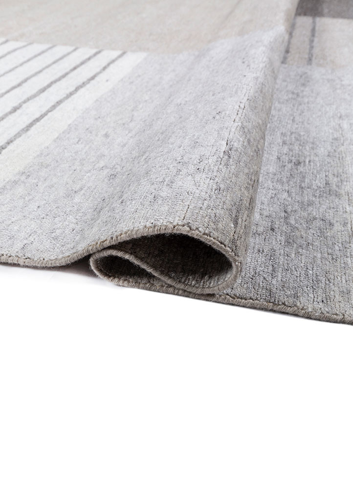 blythe grey and black wool hand knotted Rug - FoldShot