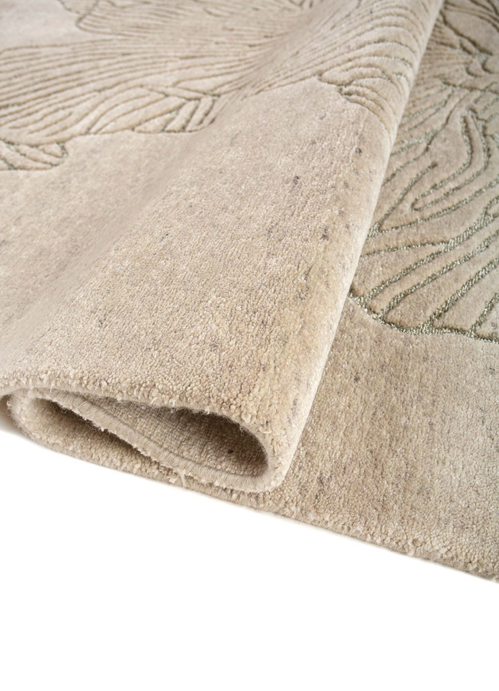 azalea ivory wool hand knotted Rug - FoldShot
