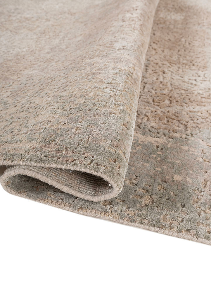 aprezo ivory wool and bamboo silk hand knotted Rug - FoldShot