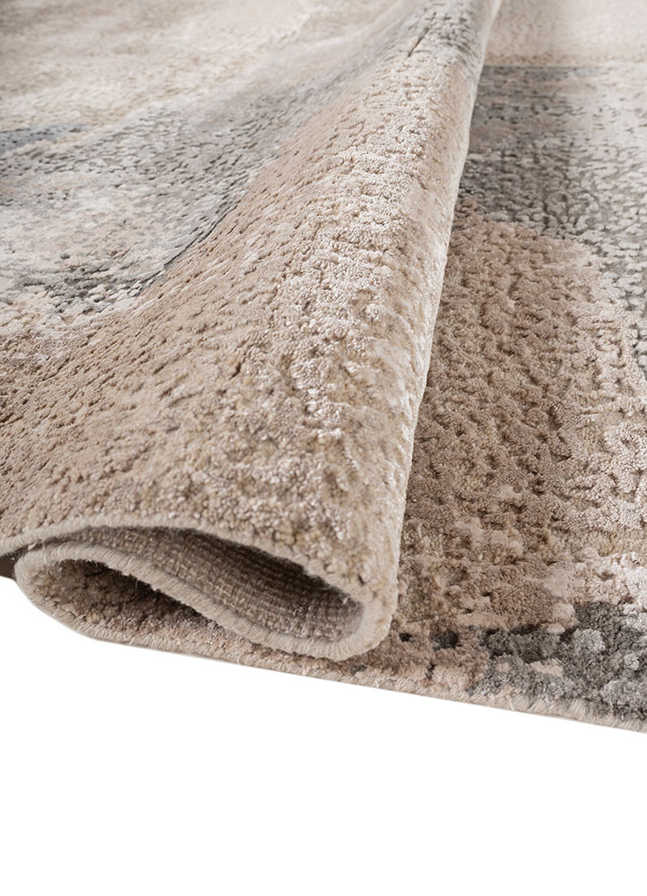 aprezo ivory wool and bamboo silk hand knotted Rug - FoldShot