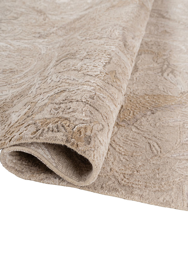 aprezo ivory wool and bamboo silk hand knotted Rug - FoldShot