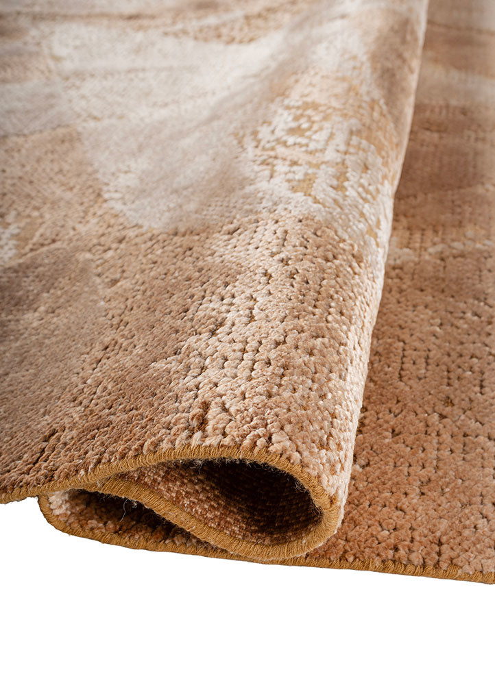 aprezo red and orange wool and bamboo silk hand knotted Rug - FoldShot