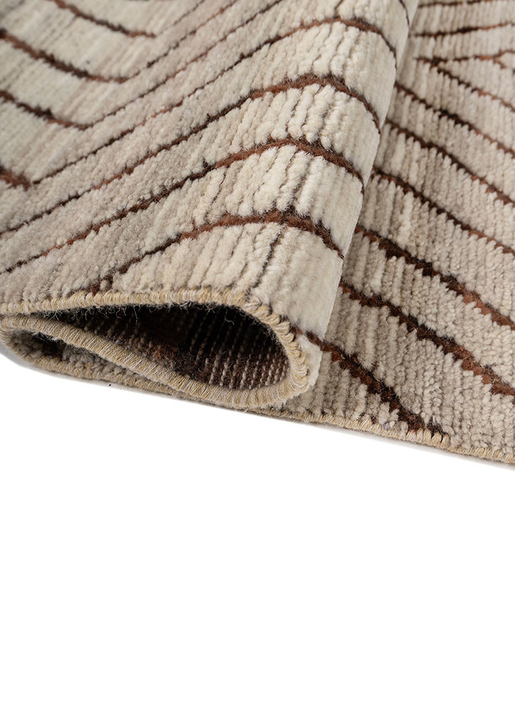 zuri ivory wool hand knotted Rug - FoldShot