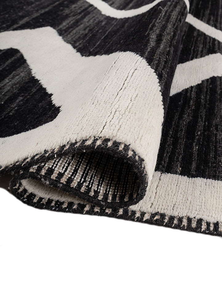 zuri ivory wool hand knotted Rug - FoldShot