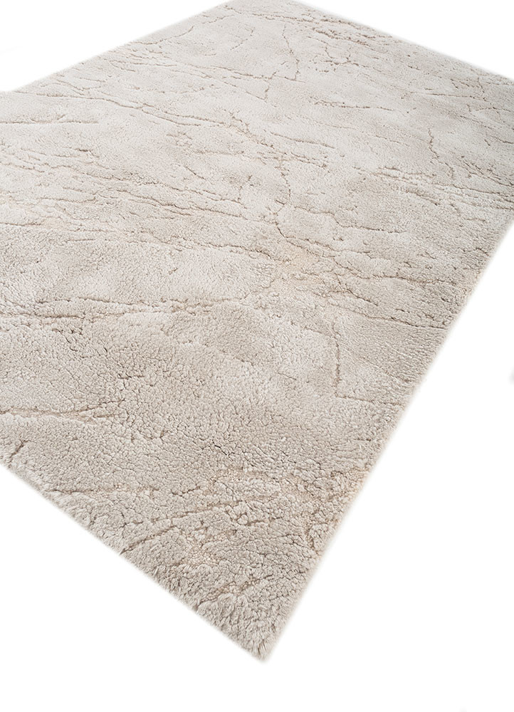 zuri grey and black wool hand knotted Rug - FoldShot zuri grey and black wool hand knotted Rug - FoldShot