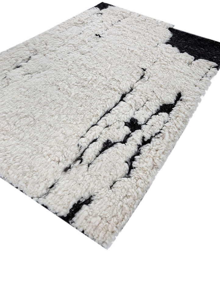 aprezo ivory wool hand knotted Rug - FoldShot aprezo ivory wool hand knotted Rug - FoldShot