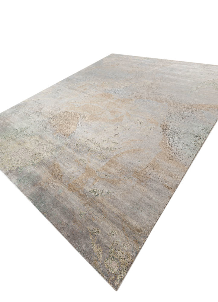 aprezo ivory wool and silk hand knotted Rug - FoldShot aprezo ivory wool and silk hand knotted Rug - FoldShot