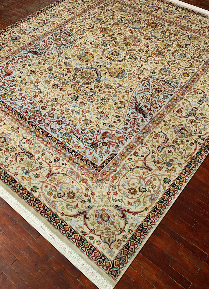 gulmarg ivory silk hand knotted Rug - FoldShot