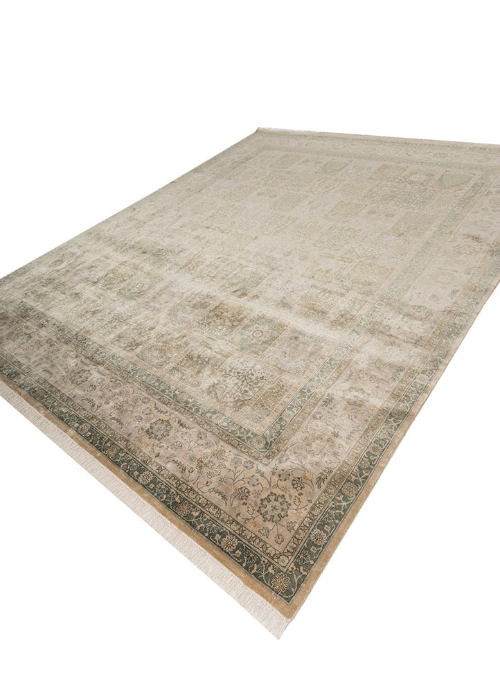 gulmarg ivory silk hand knotted Rug - FoldShot