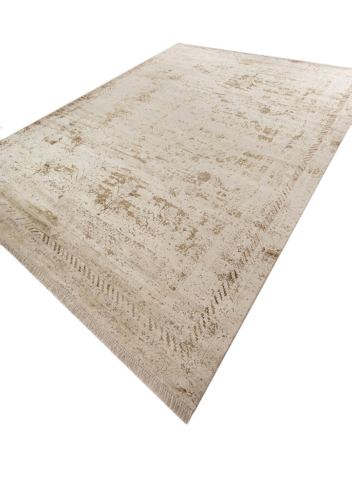 far east ivory wool and silk hand knotted Rug - FoldShot