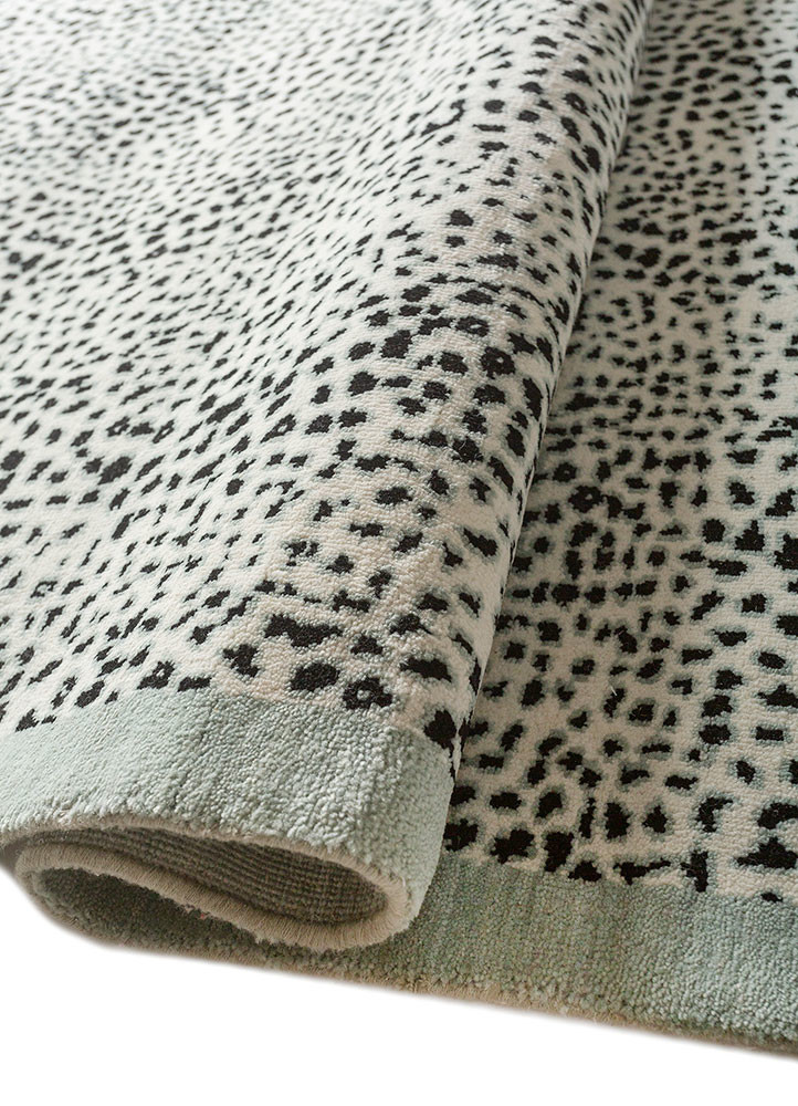 gilded age ivory wool hand knotted Rug - FoldShot