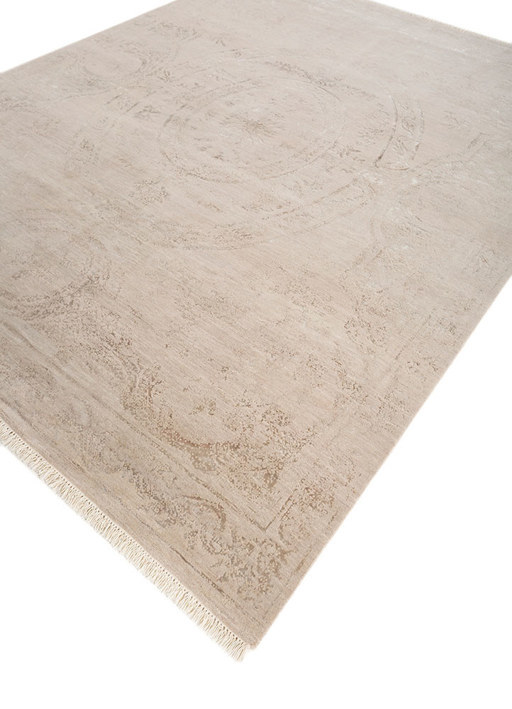 azalea ivory wool and bamboo silk hand knotted Rug - FoldShot azalea ivory wool and bamboo silk hand knotted Rug - FoldShot