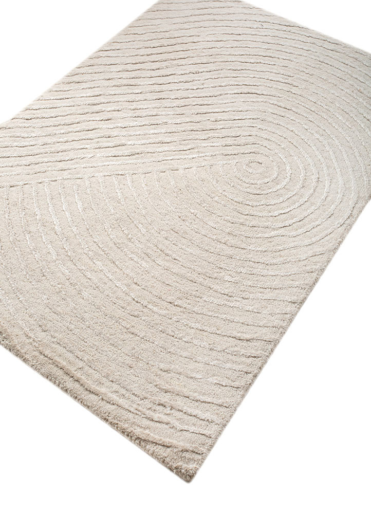 azalea ivory wool and bamboo silk hand knotted Rug - FoldShot azalea ivory wool and bamboo silk hand knotted Rug - FoldShot