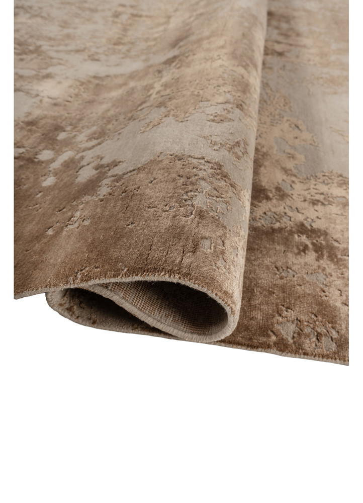 project error by kavi beige and brown wool and bamboo silk hand knotted Rug - FoldShot project error by kavi beige and brown wool and bamboo silk hand knotted Rug - FoldShot