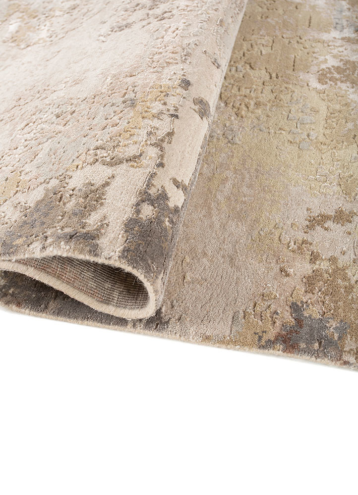 tattvam ivory wool and bamboo silk hand knotted Rug - FoldShot