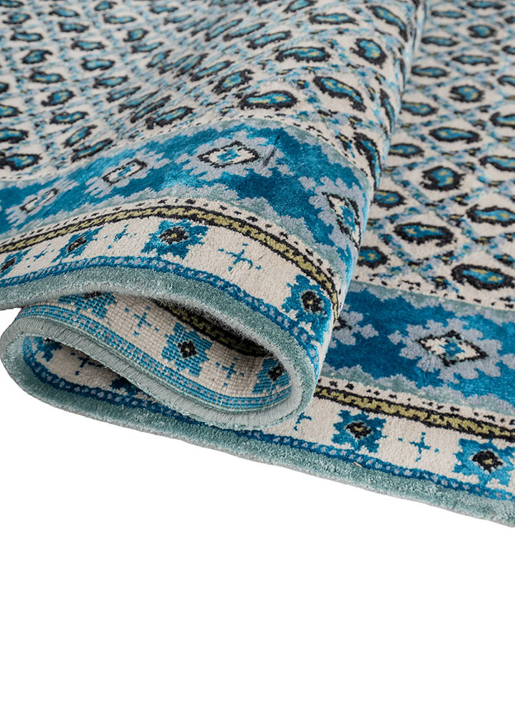 gilded age ivory wool and bamboo silk hand knotted Rug - FoldShot