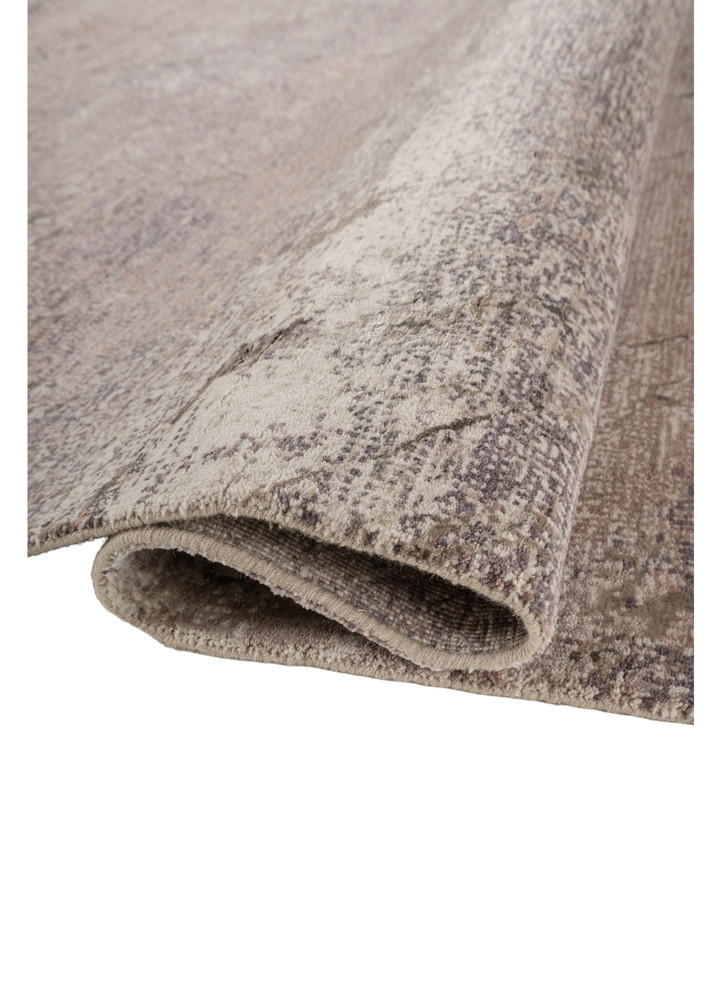 aprezo ivory wool and bamboo silk hand knotted Rug - FoldShot aprezo ivory wool and bamboo silk hand knotted Rug - FoldShot