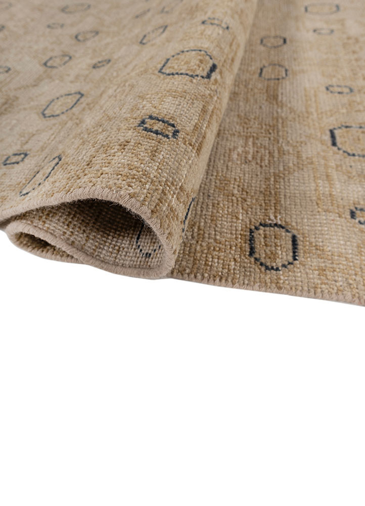 erbe ivory wool hand knotted Rug - FoldShot