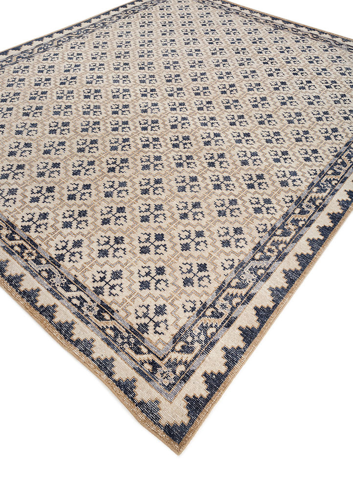 erbe ivory wool hand knotted Rug - FoldShot