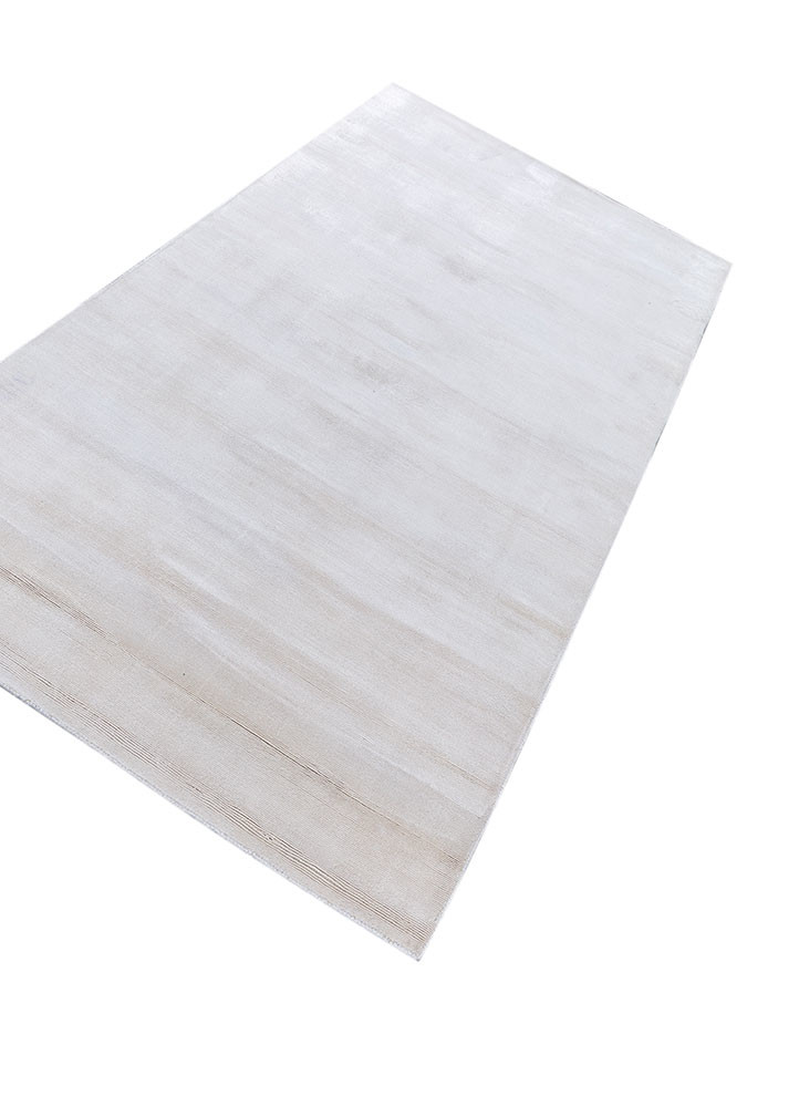 aprezo ivory viscose hand loom Rug - FoldShot aprezo ivory viscose hand loom Rug - FoldShot