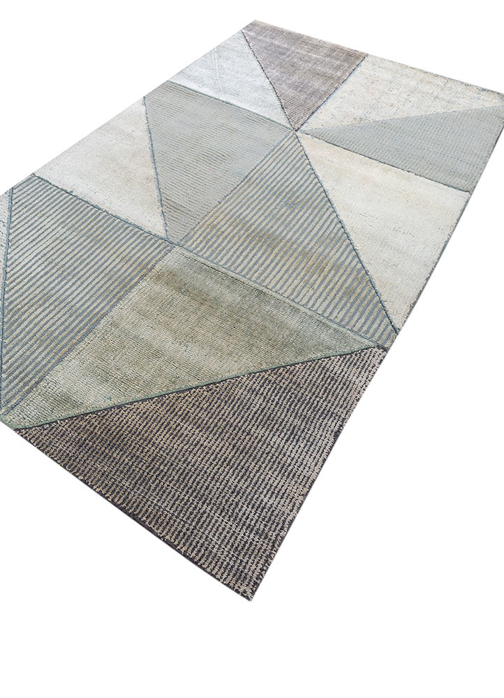 aprezo ivory wool and bamboo silk hand loom Rug - FoldShot