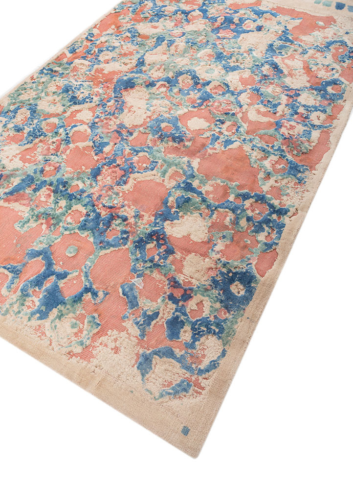 basis red and orange wool hand loom Rug - FoldShot basis red and orange wool hand loom Rug - FoldShot