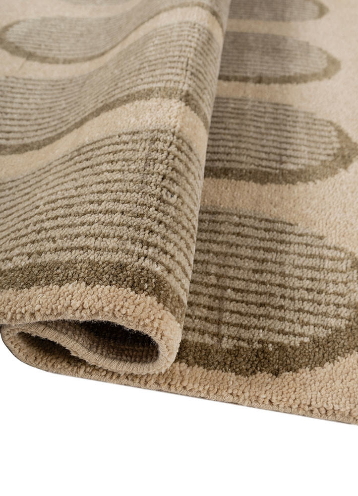 aprezo gold wool hand knotted Rug - FoldShot aprezo gold wool hand knotted Rug - FoldShot