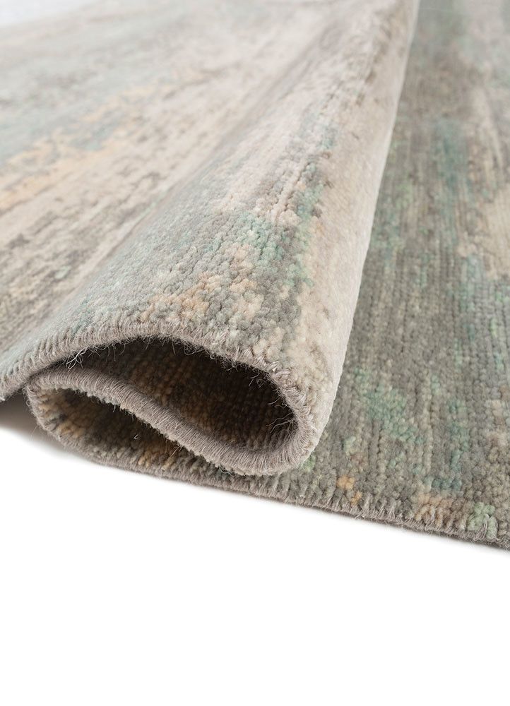 uvenuti grey and black wool hand knotted Rug - FoldShot uvenuti grey and black wool hand knotted Rug - FoldShot