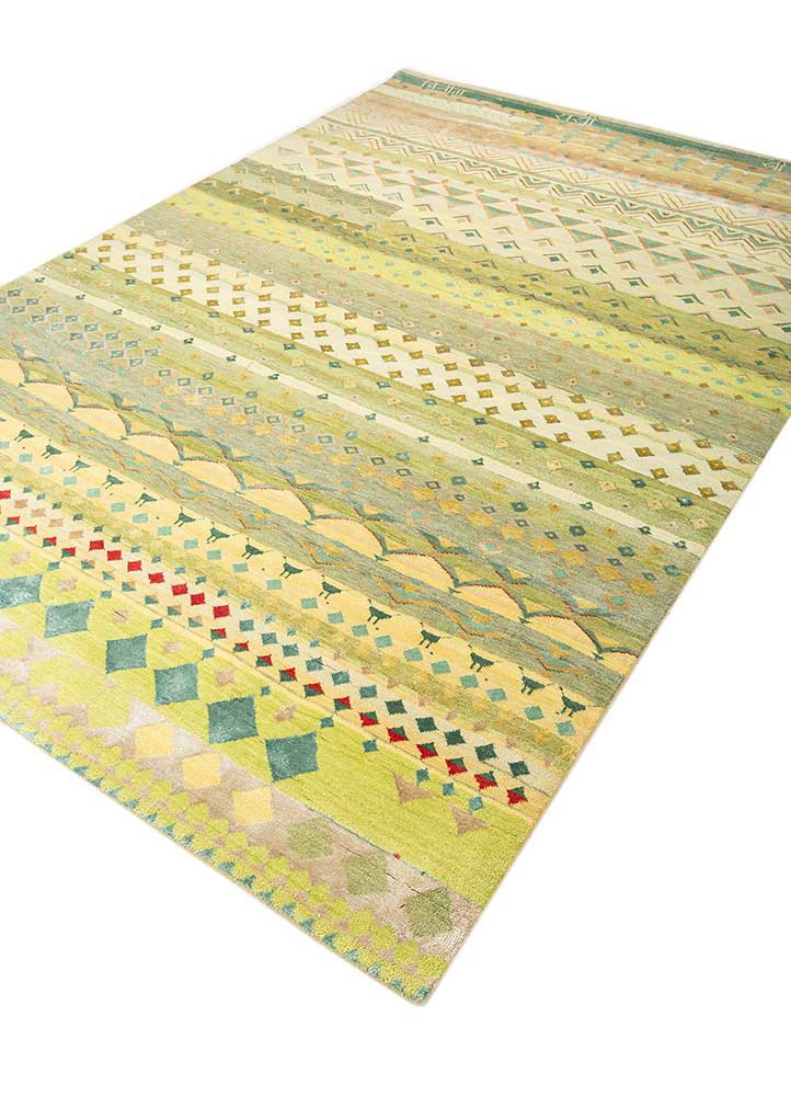 manchaha gold wool and bamboo silk hand knotted Rug - FoldShot manchaha gold wool and bamboo silk hand knotted Rug - FoldShot