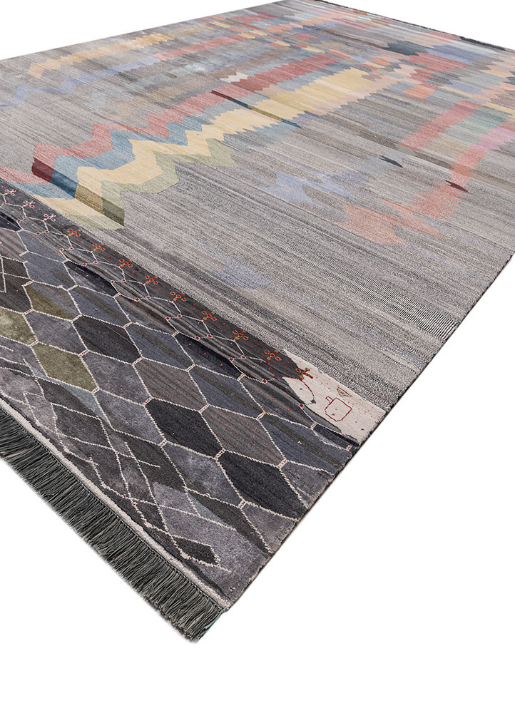 freedom manchaha grey and black wool and bamboo silk hand knotted Rug - FoldShot