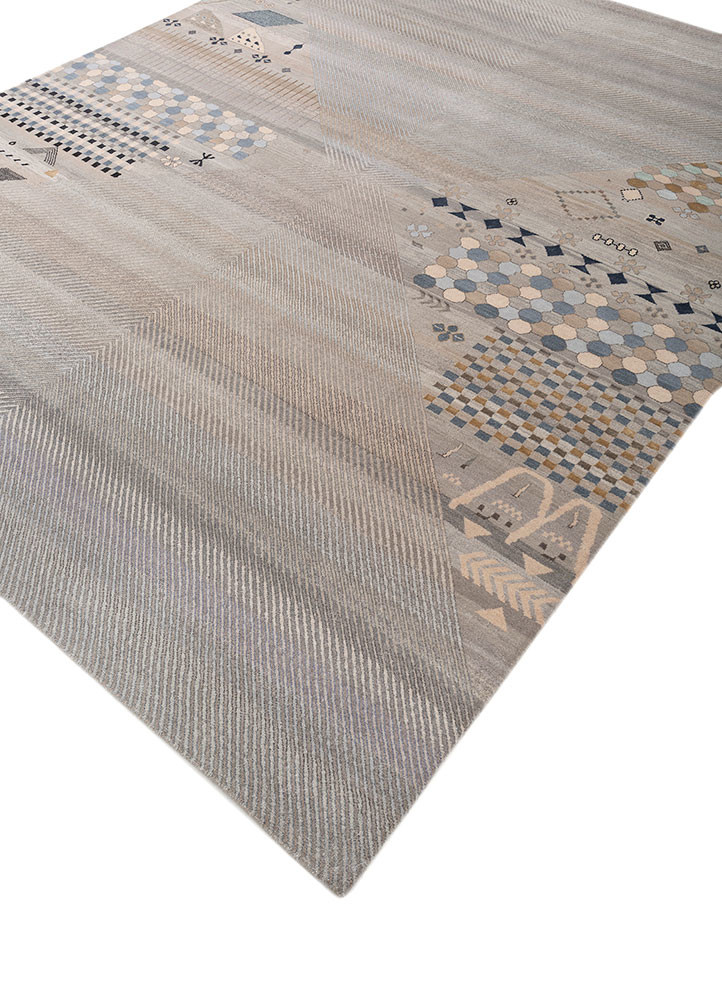 manchaha ivory wool and bamboo silk hand knotted Rug - FoldShot