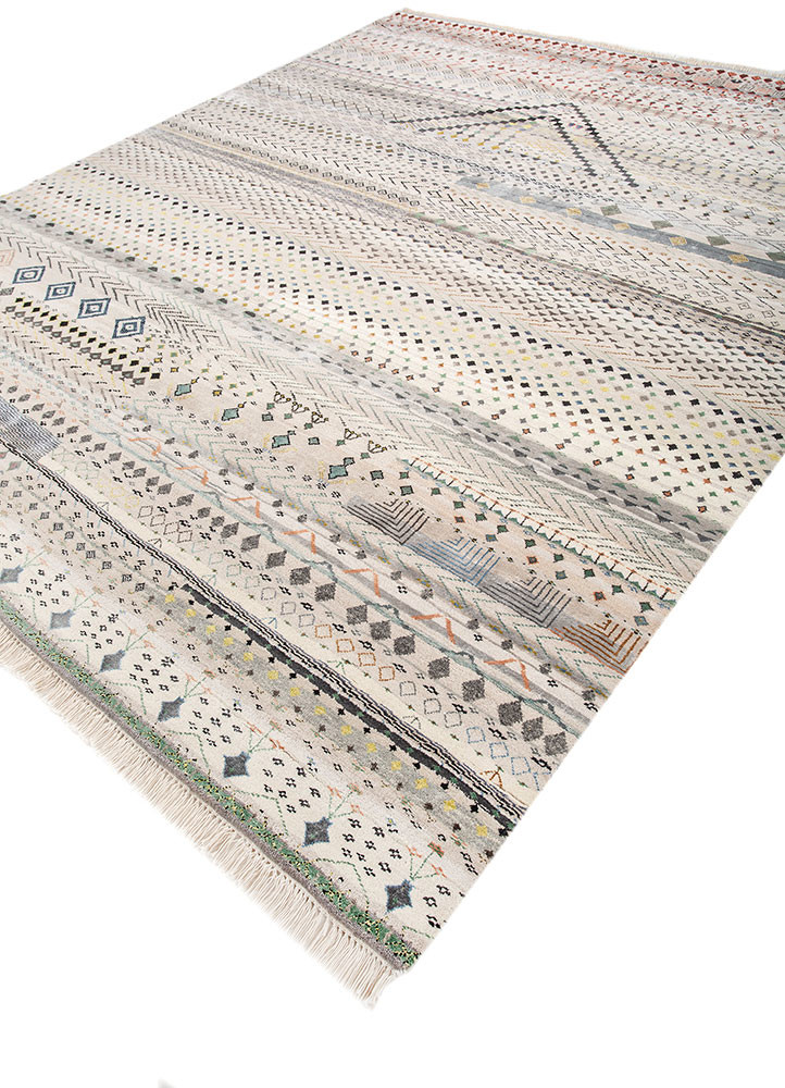 manchaha ivory wool and bamboo silk hand knotted Rug - FoldShot