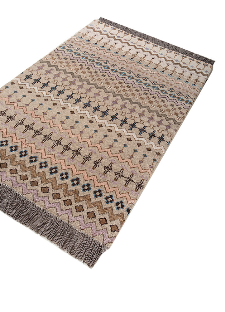 manchaha ivory wool and bamboo silk hand knotted Rug - FoldShot manchaha ivory wool and bamboo silk hand knotted Rug - FoldShot