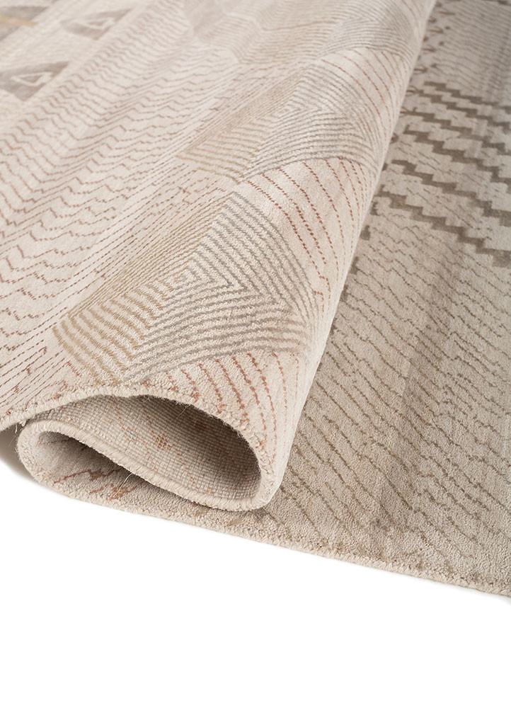 manchaha ivory wool and bamboo silk hand knotted Rug - FoldShot