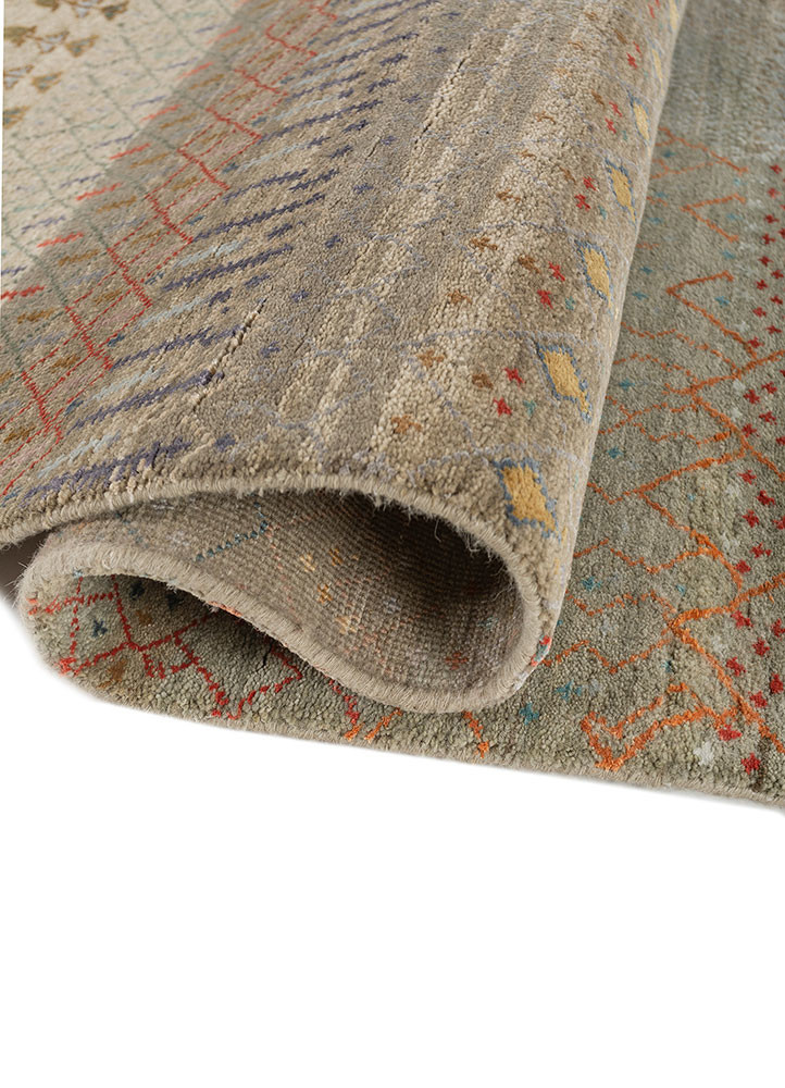 manchaha grey and black wool and bamboo silk hand knotted Rug - FoldShot