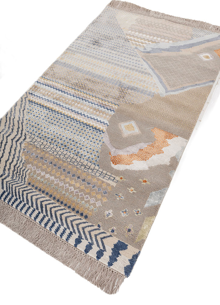 manchaha ivory wool and bamboo silk hand knotted Rug - FoldShot manchaha ivory wool and bamboo silk hand knotted Rug - FoldShot