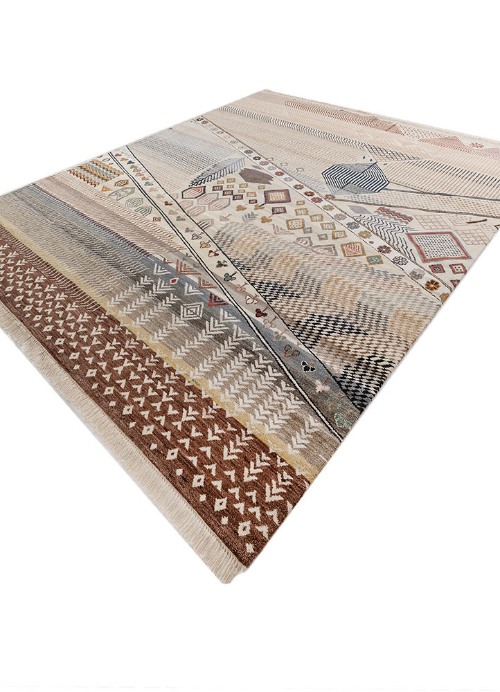 manchaha ivory wool and bamboo silk hand knotted Rug - FoldShot manchaha ivory wool and bamboo silk hand knotted Rug - FoldShot
