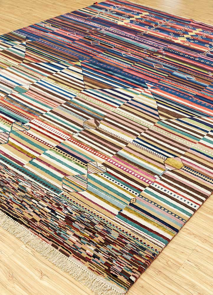 aurora ivory wool hand knotted Rug - FoldShot aurora ivory wool hand knotted Rug - FoldShot