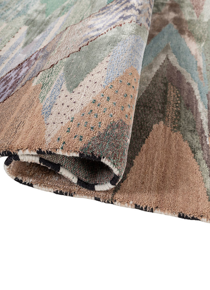freedom manchaha ivory wool and bamboo silk hand knotted Rug - FoldShot freedom manchaha ivory wool and bamboo silk hand knotted Rug - FoldShot