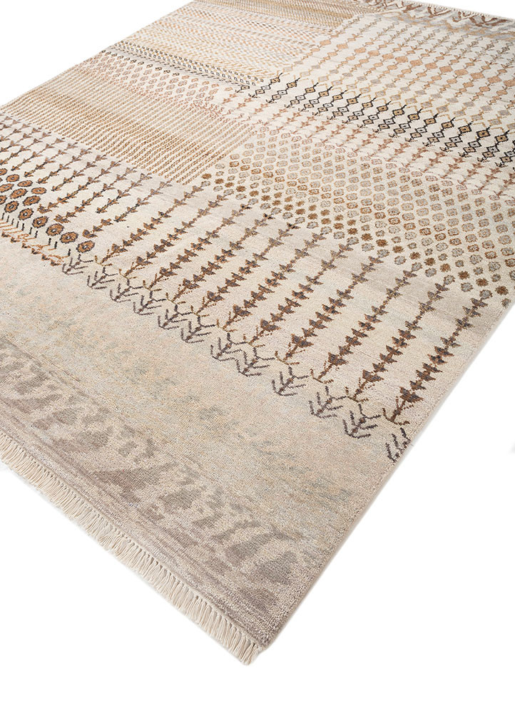 manchaha ivory wool hand knotted Rug - FoldShot manchaha ivory wool hand knotted Rug - FoldShot