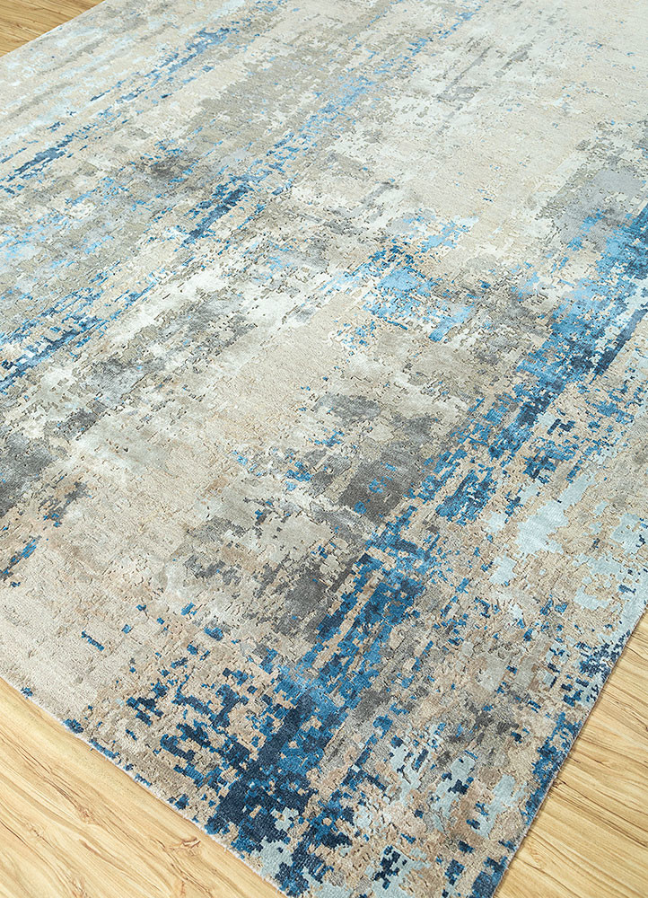 uvenuti ivory wool and bamboo silk hand knotted Rug - FoldShot uvenuti ivory wool and bamboo silk hand knotted Rug - FoldShot