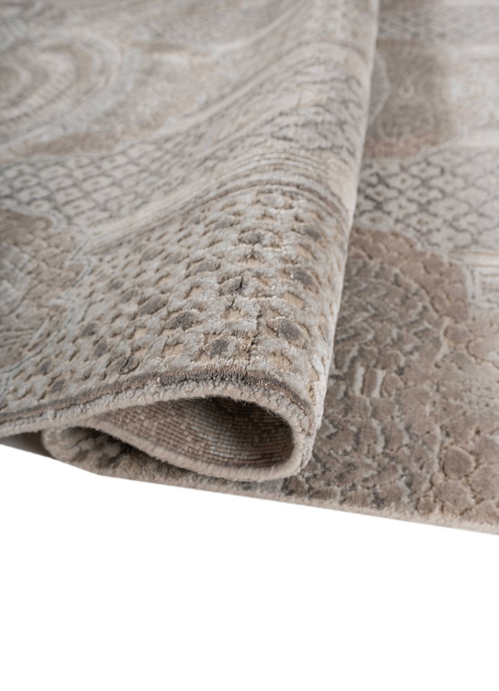 khidki ivory wool and bamboo silk hand knotted Rug - FoldShot