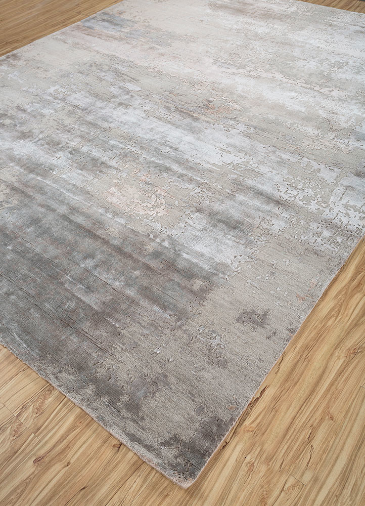uvenuti ivory wool and bamboo silk hand knotted Rug - FoldShot uvenuti ivory wool and bamboo silk hand knotted Rug - FoldShot