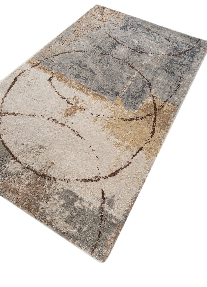 aprezo ivory wool and bamboo silk hand knotted Rug - FoldShot aprezo ivory wool and bamboo silk hand knotted Rug - FoldShot