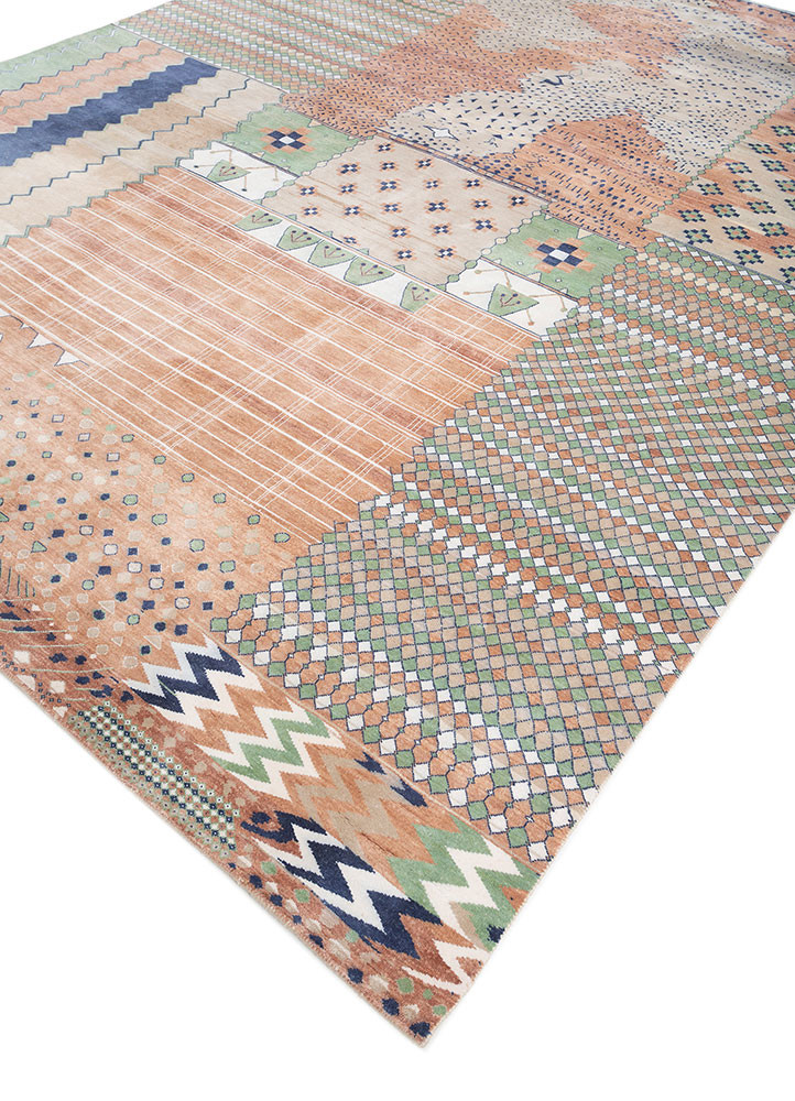 manchaha ivory silk hand knotted Rug - FoldShot