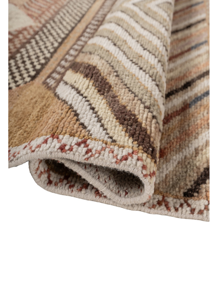 manchaha ivory wool hand knotted Rug - FoldShot manchaha ivory wool hand knotted Rug - FoldShot