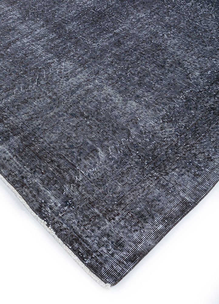 lacuna grey and black wool hand knotted Rug - FoldShot lacuna grey and black wool hand knotted Rug - FoldShot