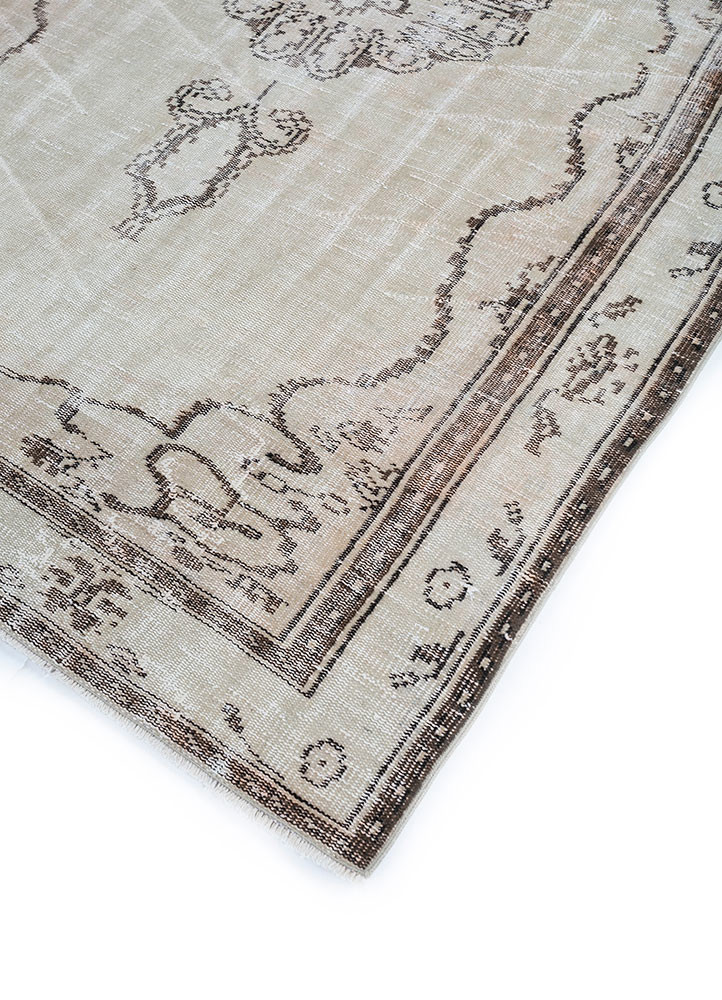 vintage gold wool hand knotted Rug - FoldShot
