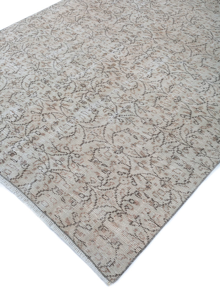 vintage beige and brown wool hand knotted Rug - FoldShot
